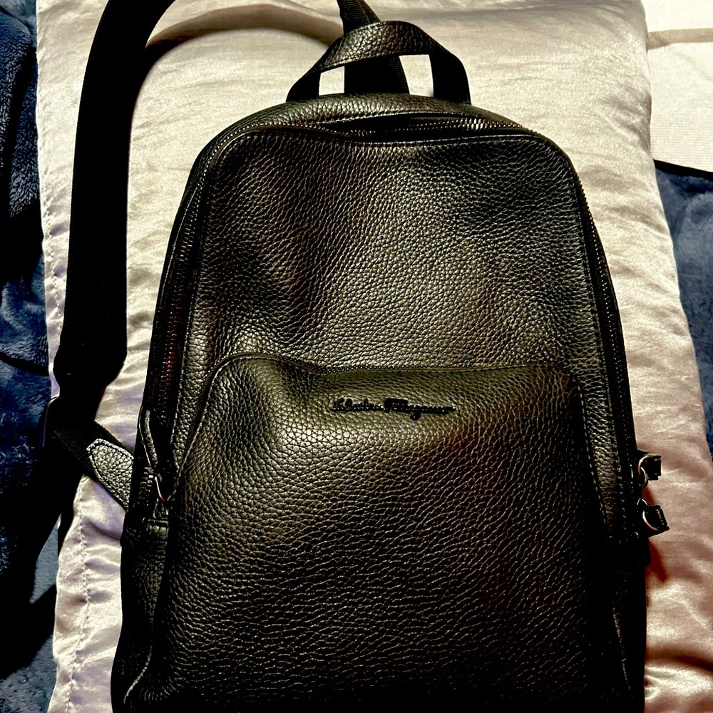 2022 Salvatore Ferragamo Black Leather Slingpack Backpack